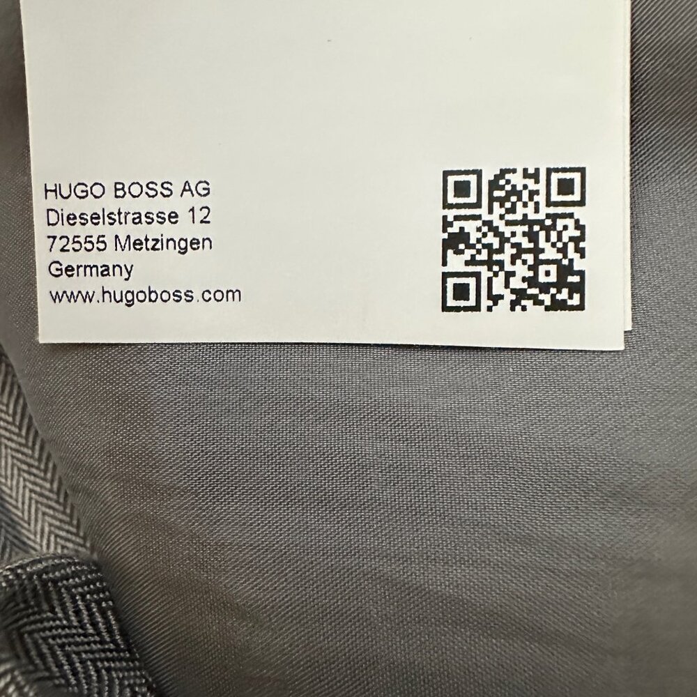 Hugo Boss Black and White Herringbone Wool Blend Dress - Size 6 - Picture 12 of 14